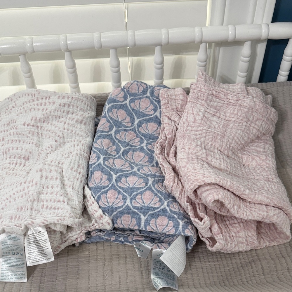 aden + anais White and Pink Baby Blanket